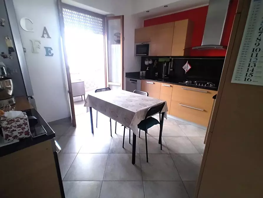 Immagine 4 di Appartamento in vendita  a Carrara