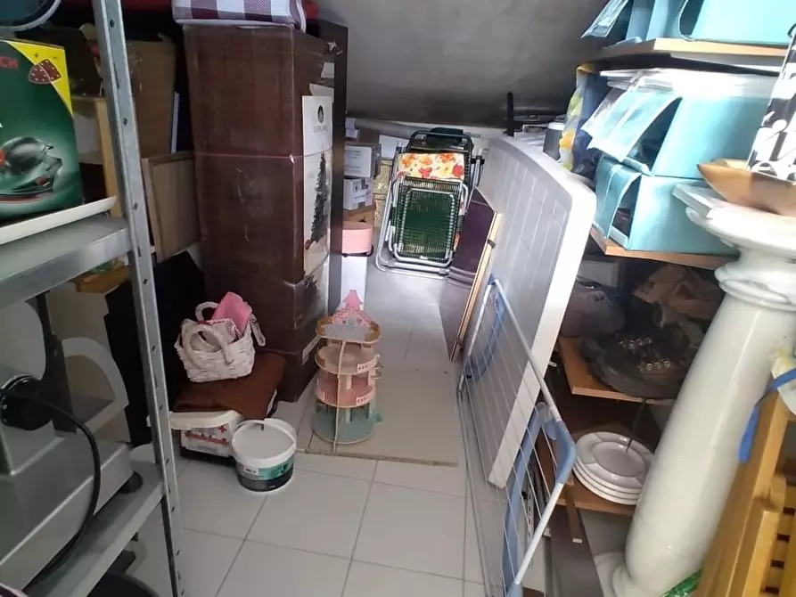 Immagine 3 di Appartamento in vendita  a Carrara