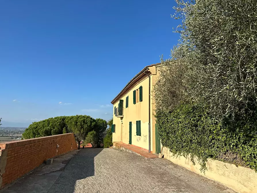 Immagine 1 di Villa in vendita  a San Miniato