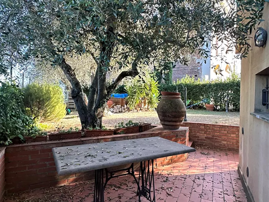 Immagine 15 di Villa in vendita  a San Miniato