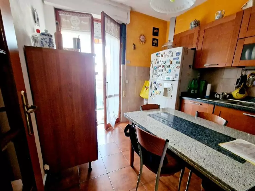 Immagine 13 di Appartamento in vendita  a Ortonovo