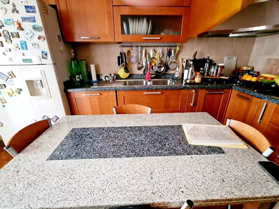 Immagine 14 di Appartamento in vendita  a Ortonovo