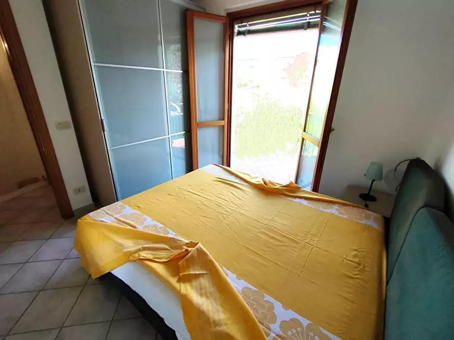 Immagine 8 di Villetta a schiera in vendita  a Massa