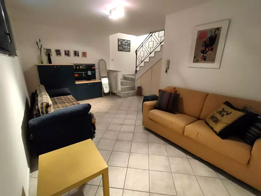 Immagine 5 di Villetta a schiera in vendita  a Massa