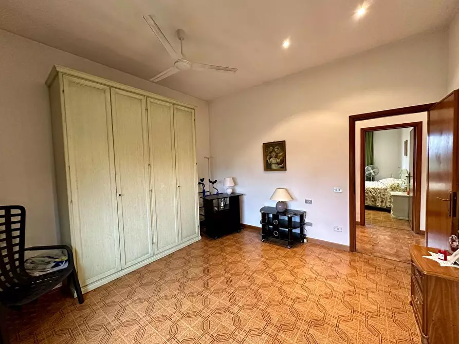 Immagine 44 di Villa in vendita  a Capannori