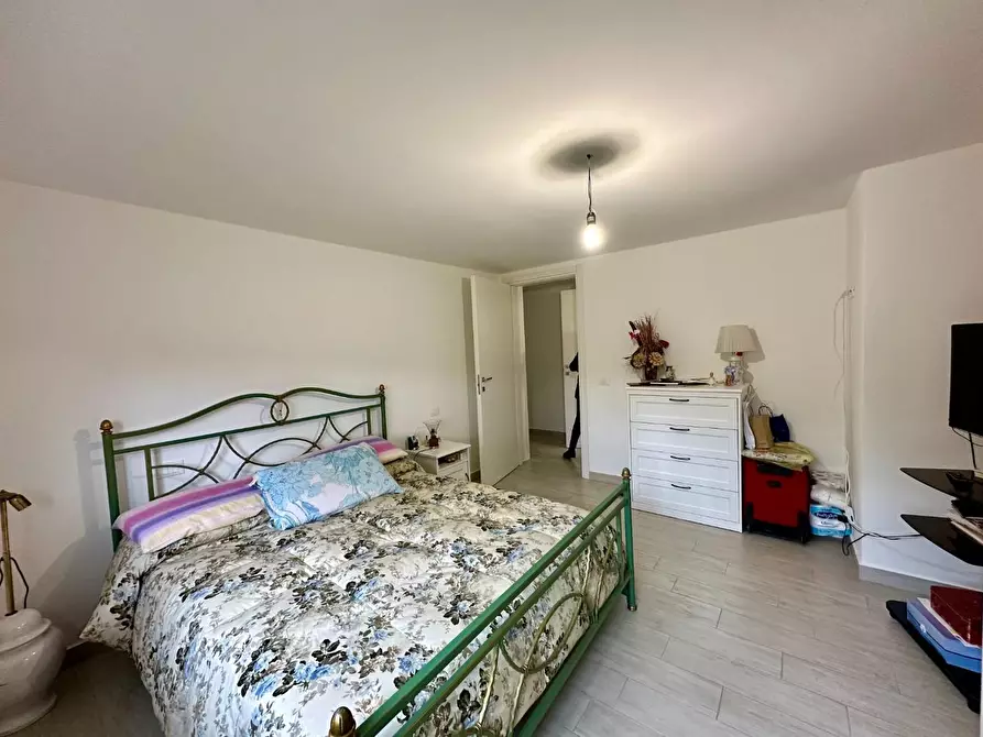 Immagine 28 di Villa in vendita  a Capannori