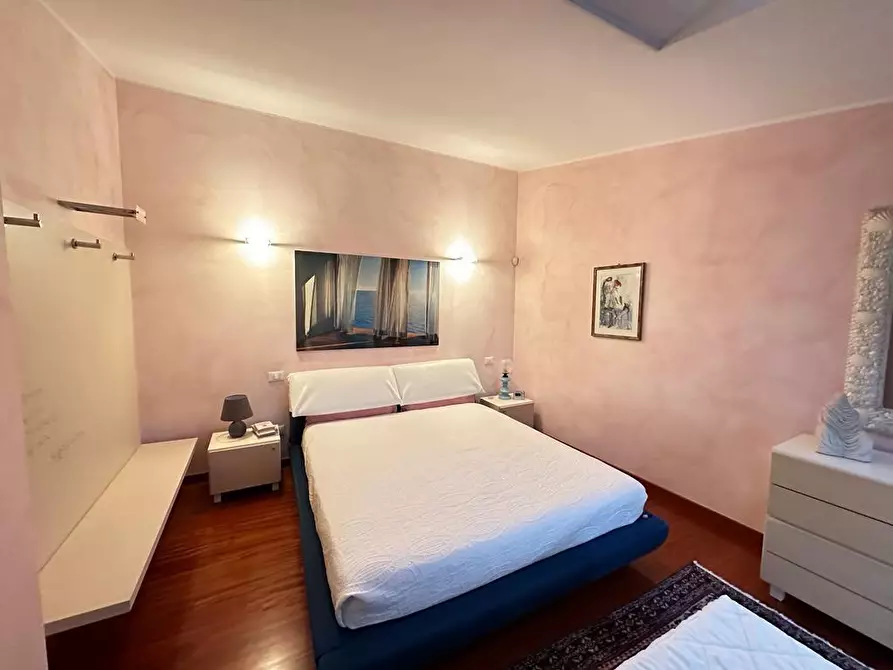 Immagine 29 di Casa semindipendente in vendita  a Carrara