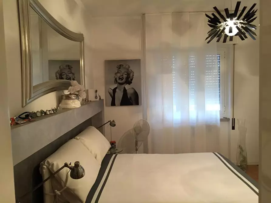 Immagine 28 di Casa bifamiliare in vendita  a Carrara