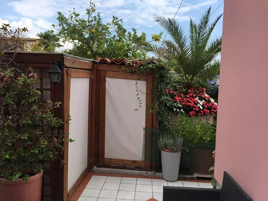 Immagine 4 di Casa bifamiliare in vendita  a Carrara