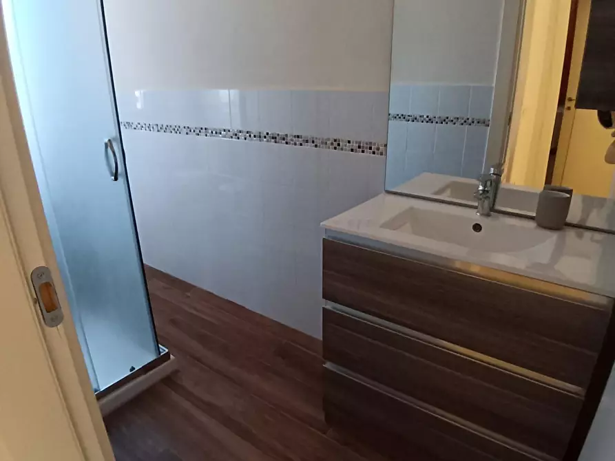 Immagine 23 di Appartamento in affitto  a Empoli