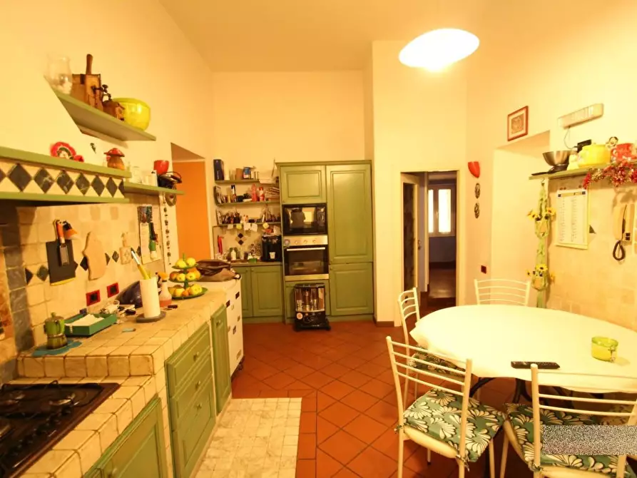 Immagine 24 di Appartamento in vendita  a Lucca