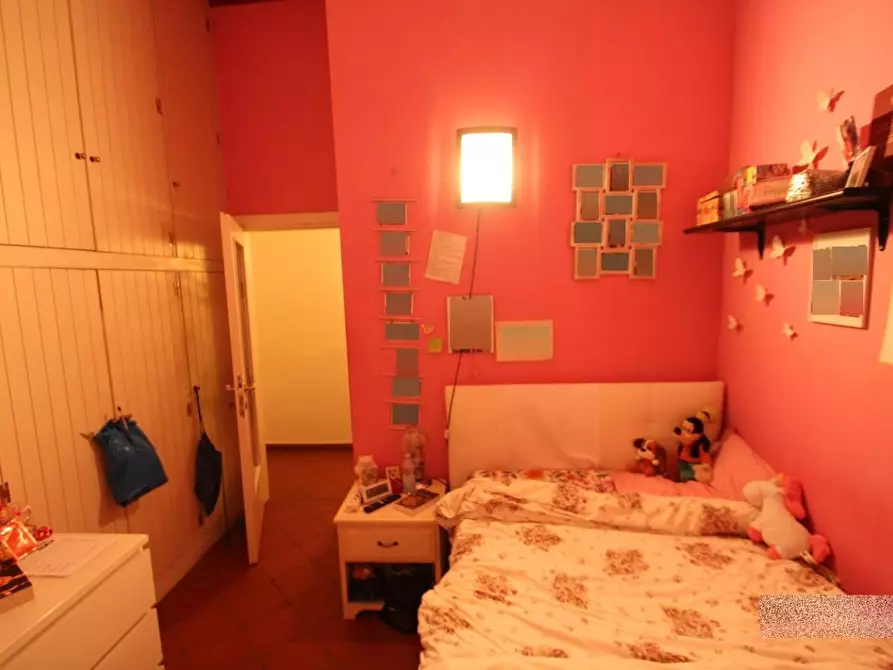 Immagine 18 di Appartamento in vendita  a Lucca