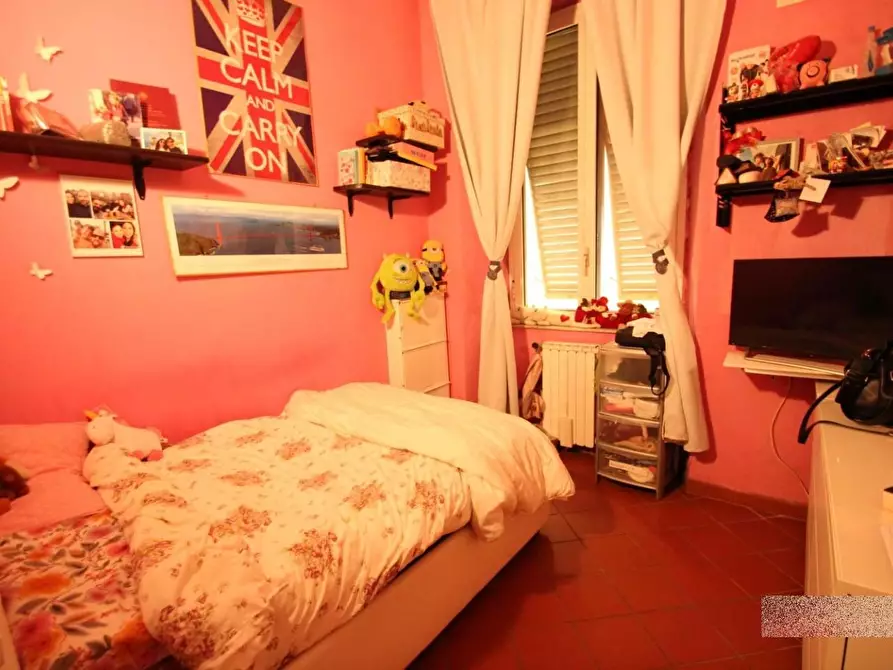 Immagine 17 di Appartamento in vendita  a Lucca