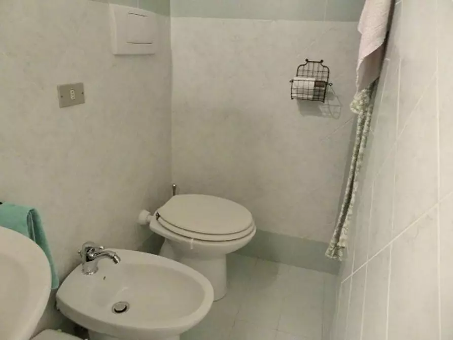 Immagine 10 di Casa bifamiliare in affitto  a Forte Dei Marmi