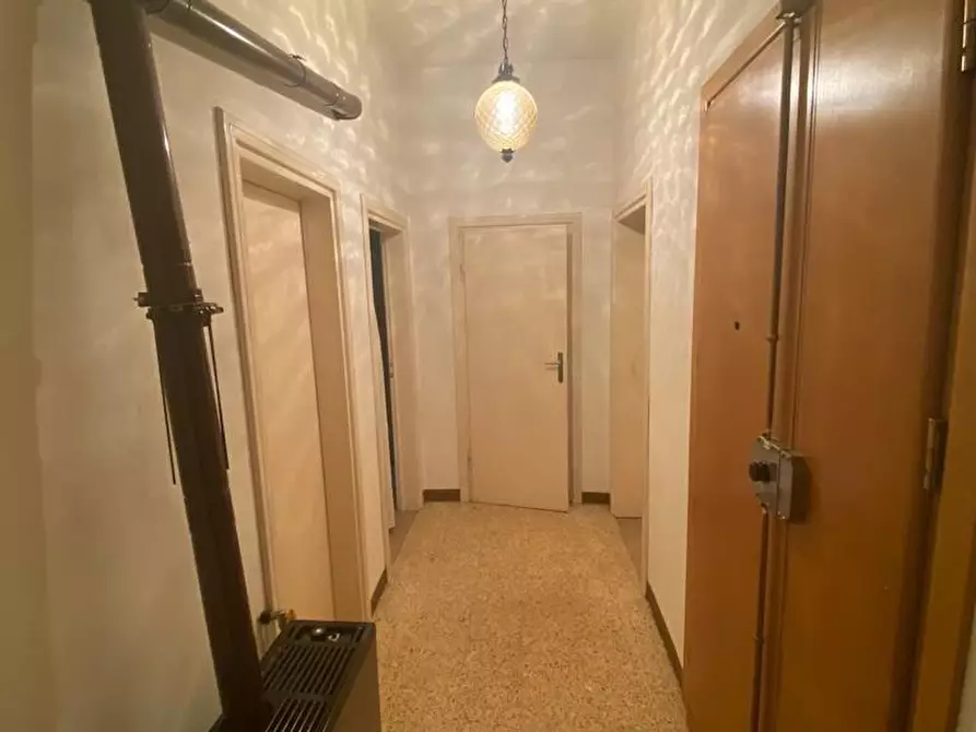 Immagine 5 di Appartamento in vendita  a Pontedera