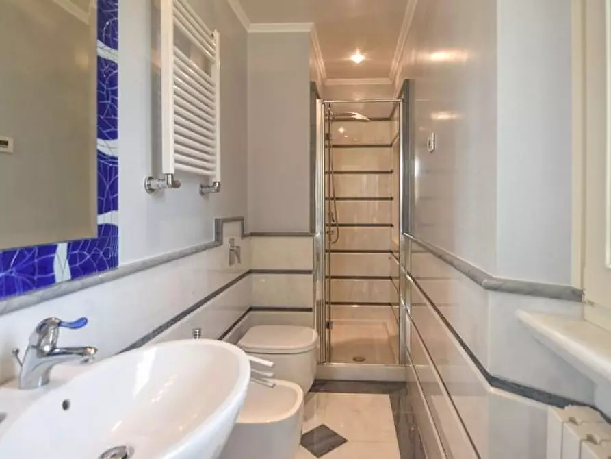 Immagine 48 di Villa in affitto  a Pietrasanta