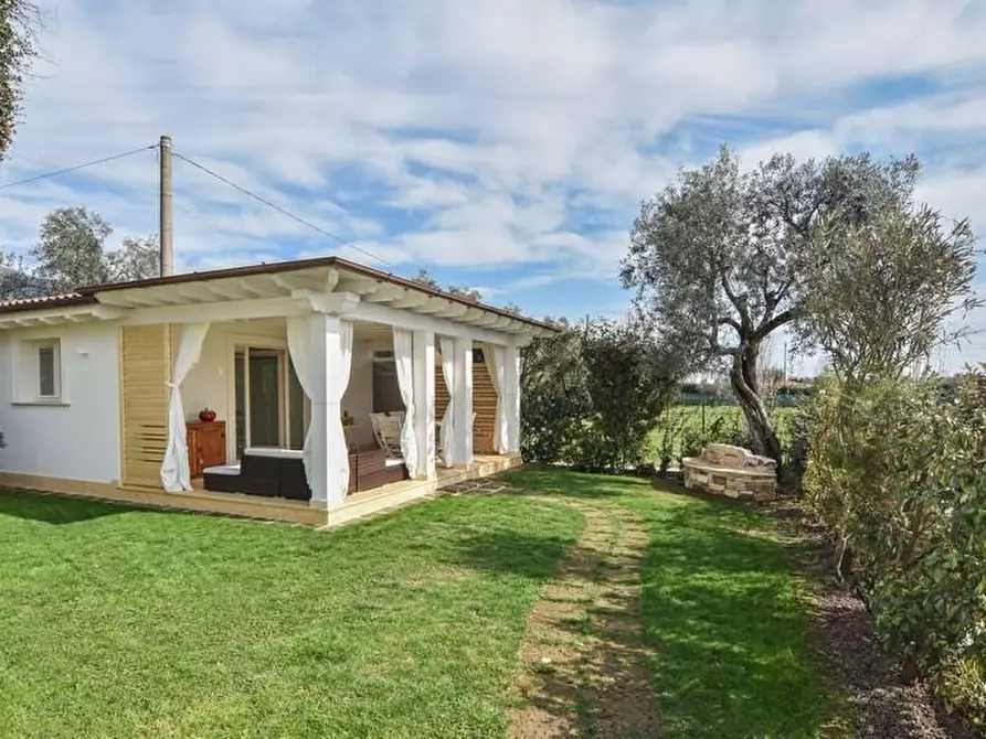 Immagine 53 di Villa in affitto  a Pietrasanta