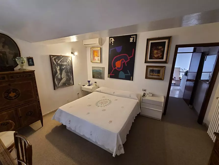 Immagine 29 di Villa in affitto  a Pietrasanta