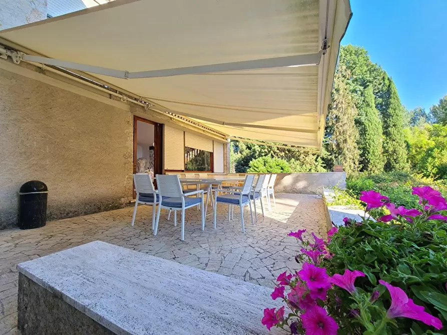 Immagine 8 di Villa in affitto  a Pietrasanta
