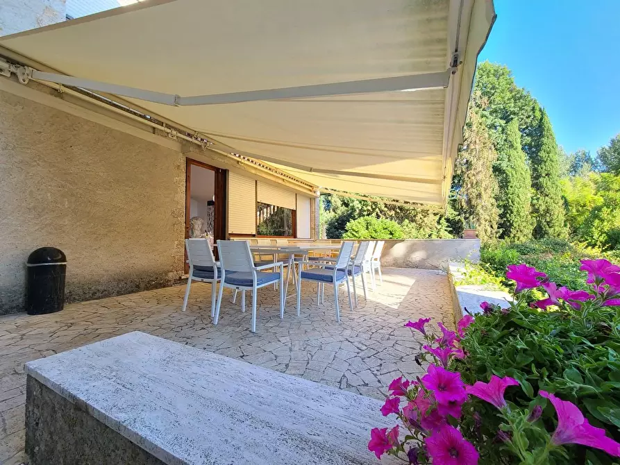 Immagine 9 di Villa in affitto  a Pietrasanta
