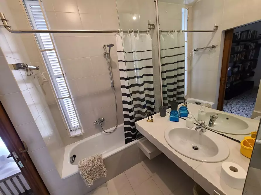 Immagine 47 di Villa in affitto  a Pietrasanta