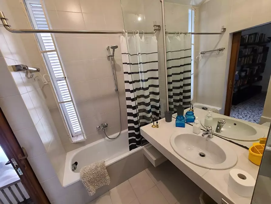 Immagine 48 di Villa in affitto  a Pietrasanta