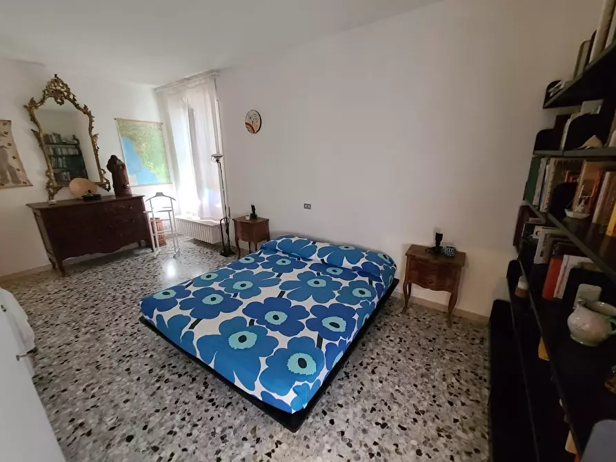 Immagine 36 di Villa in affitto  a Pietrasanta