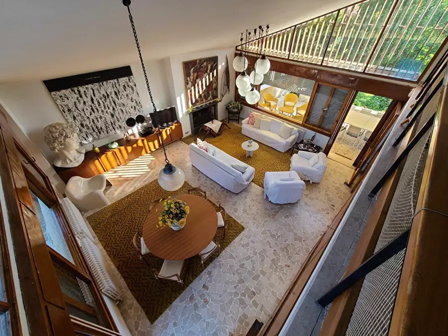 Immagine 18 di Villa in affitto  a Pietrasanta