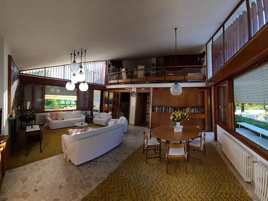 Immagine 16 di Villa in affitto  a Pietrasanta