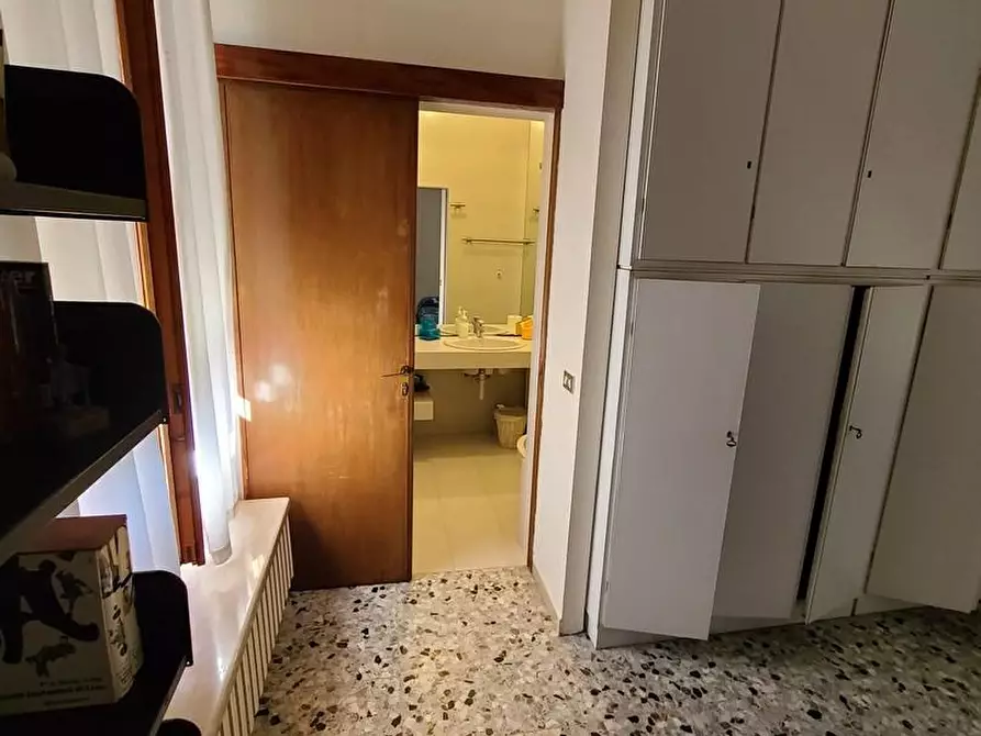 Immagine 37 di Villa in affitto  a Pietrasanta