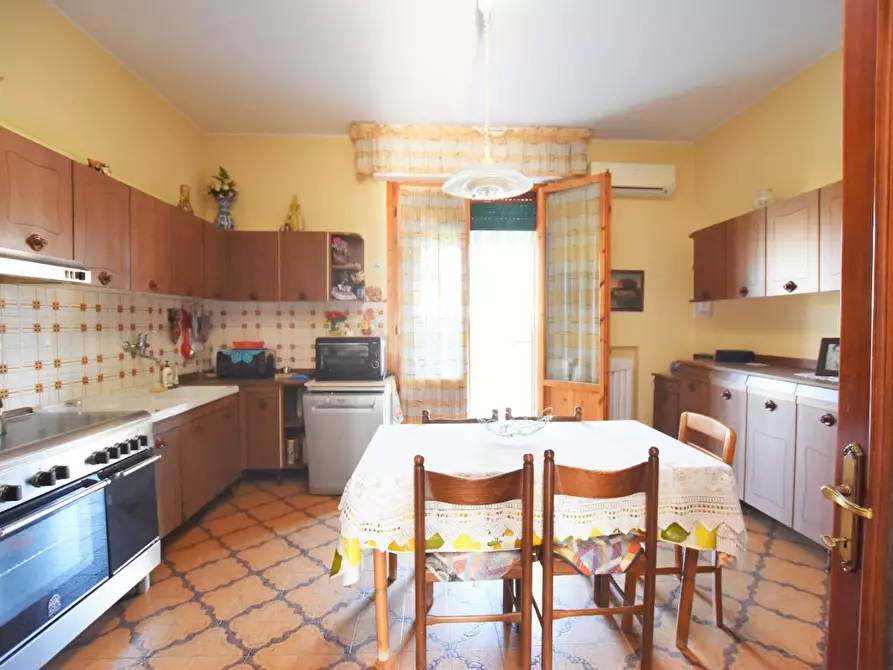 Immagine 5 di Appartamento in vendita  a Castelfiorentino