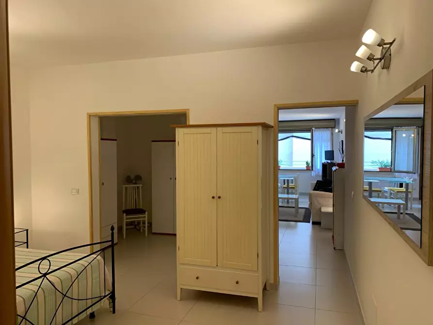 Immagine 11 di Appartamento in vendita  a San Vincenzo