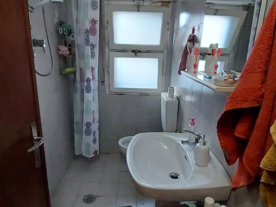 Immagine 6 di Appartamento in vendita  a Pisa