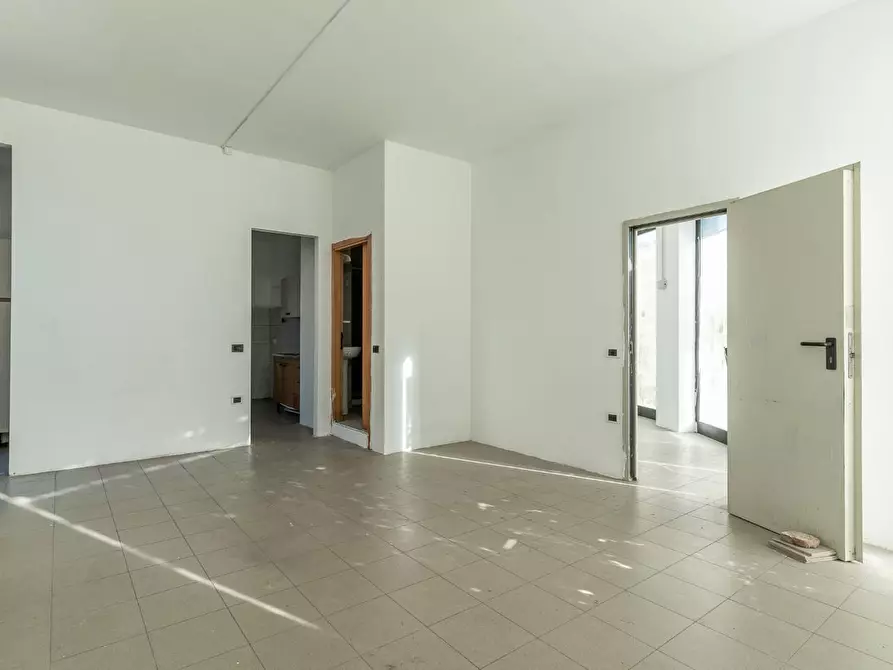 Immagine 13 di Appartamento in vendita  a Vinci