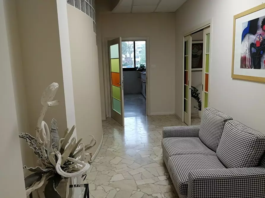 Immagine 3 di Ufficio in vendita  a Vinci