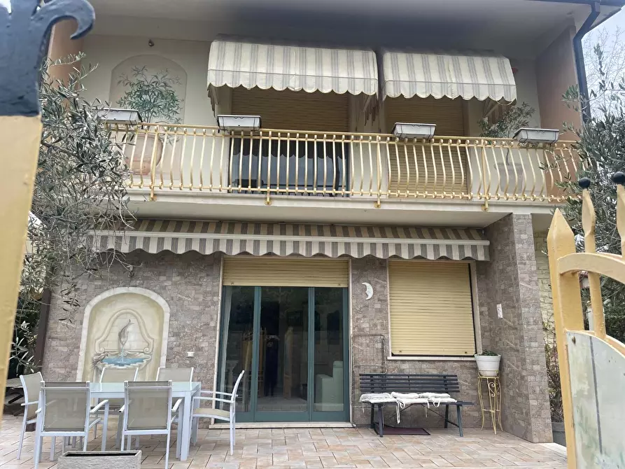 Immagine 1 di Casa bifamiliare in affitto  a Forte Dei Marmi