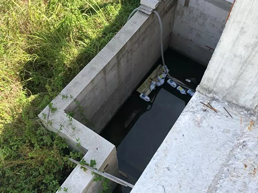 Immagine 15 di Villa in vendita  a Camaiore