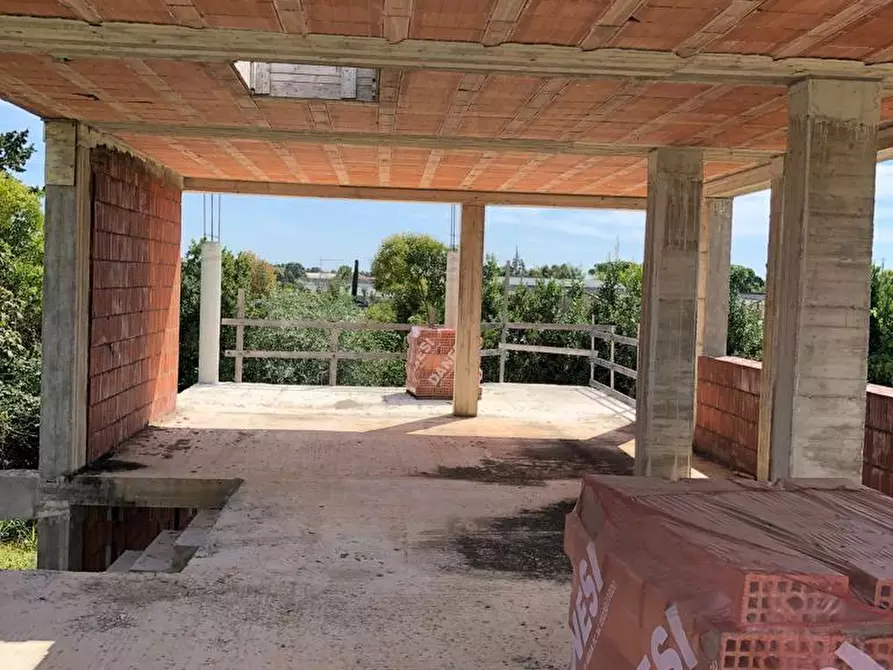 Immagine 13 di Villa in vendita  a Camaiore