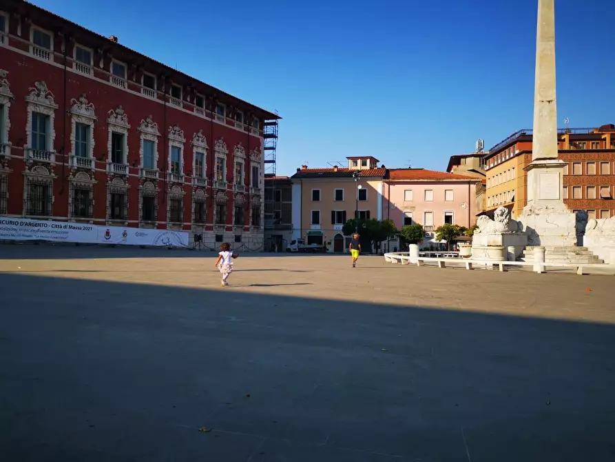 Immagine 32 di Appartamento in vendita  a Massa