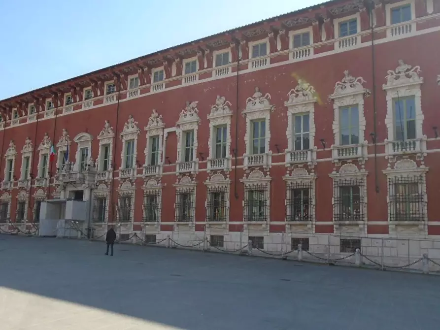 Immagine 22 di Appartamento in vendita  a Massa