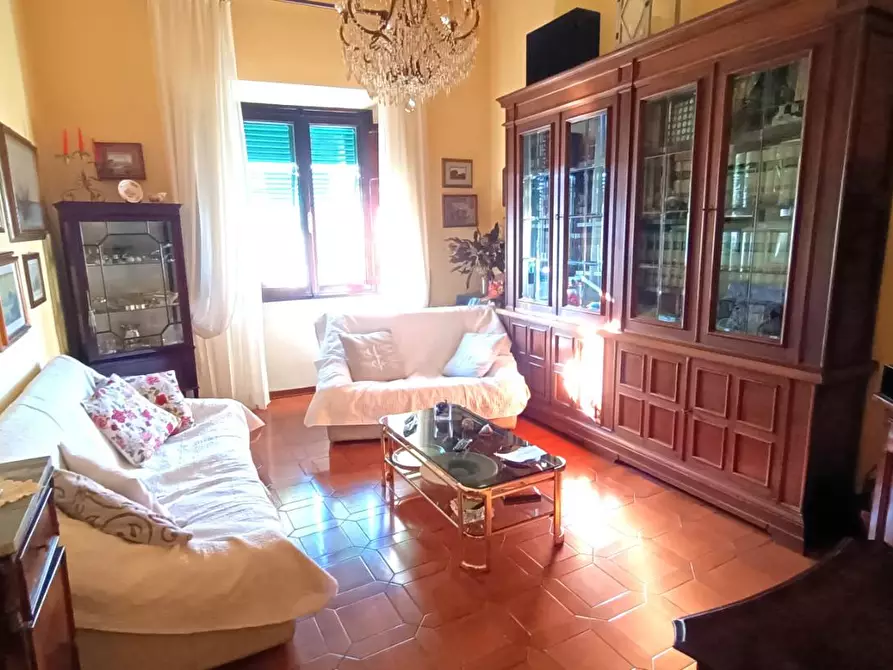 Immagine 8 di Appartamento in vendita  a Pontedera