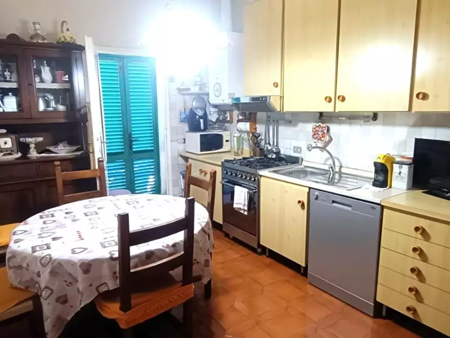 Immagine 6 di Appartamento in vendita  a Pontedera