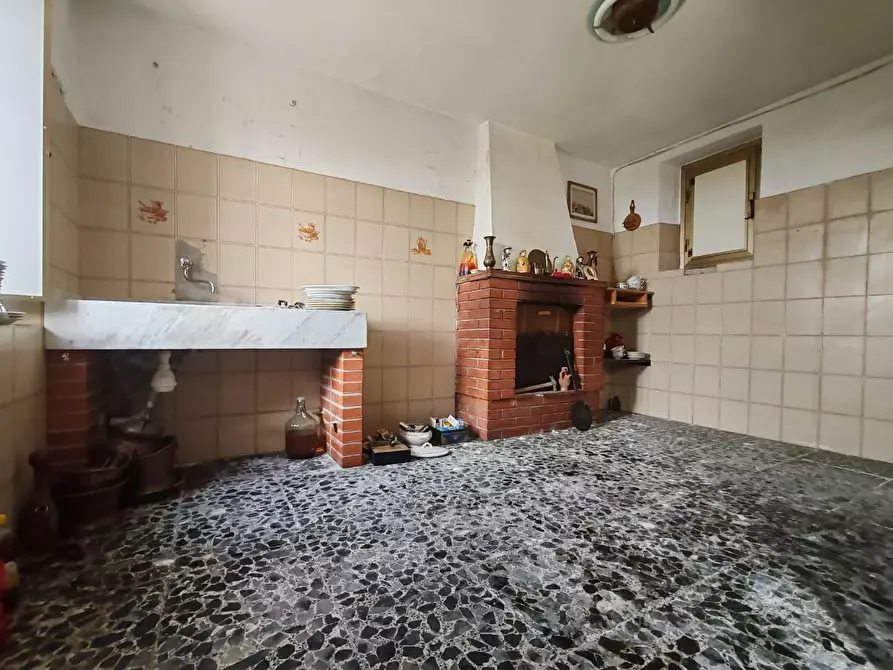 Immagine 5 di Terratetto in vendita  a Montignoso