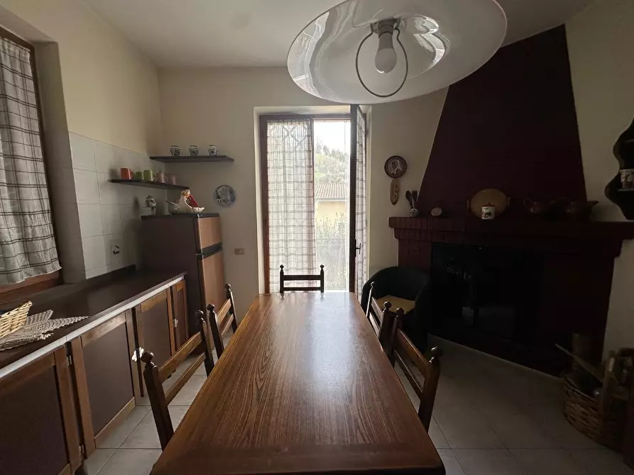 Immagine 7 di Porzione di casa in vendita  a Massa