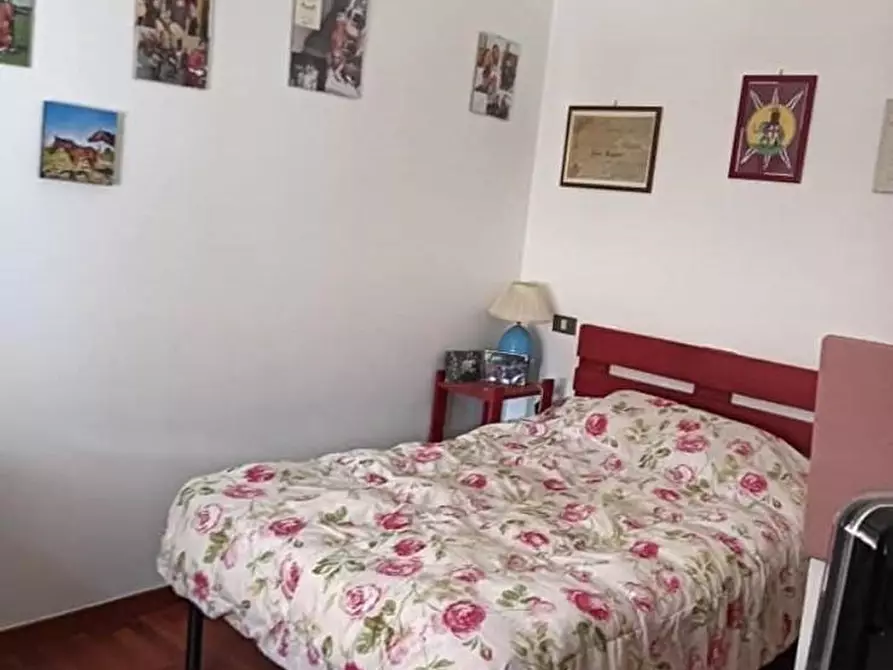 Immagine 13 di Appartamento in vendita  a Siena