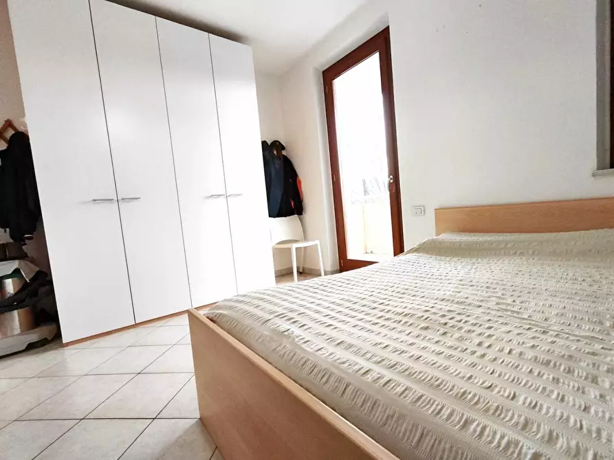 Immagine 4 di Appartamento in affitto  a Carrara