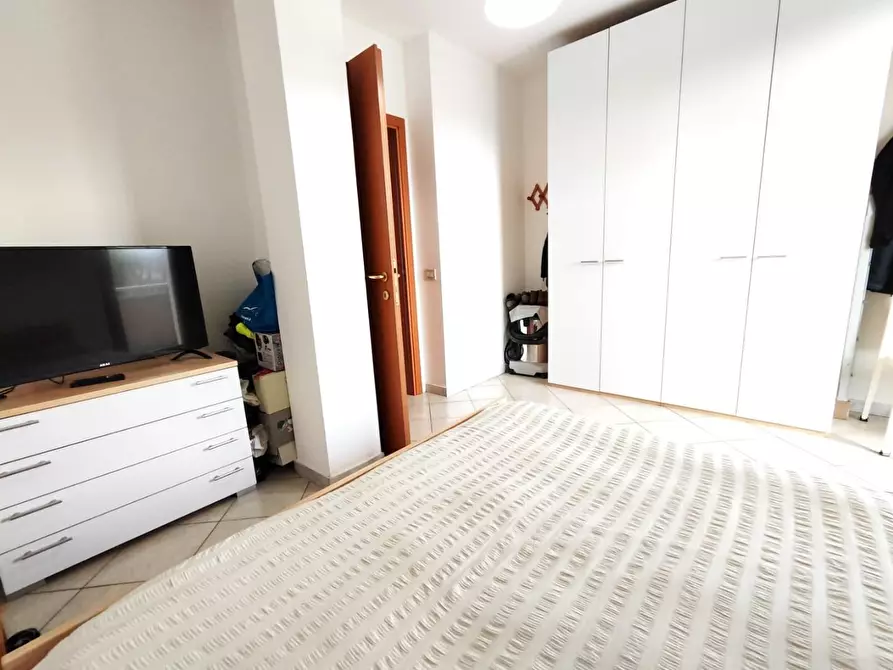 Immagine 5 di Appartamento in affitto  a Carrara