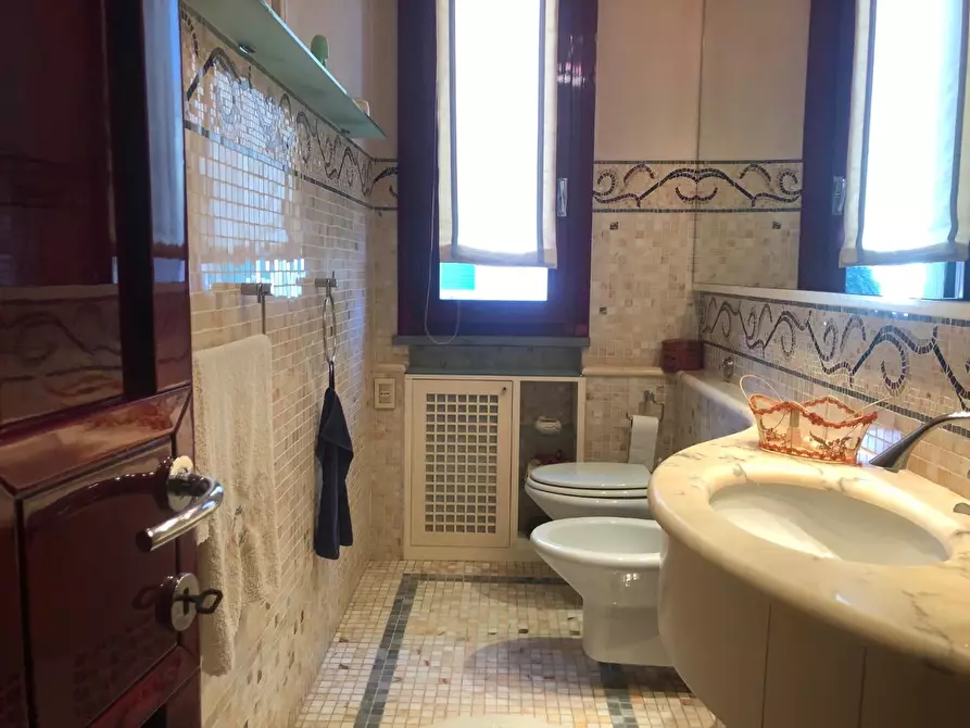 Immagine 32 di Villa in vendita  a Santa Croce Sull'arno