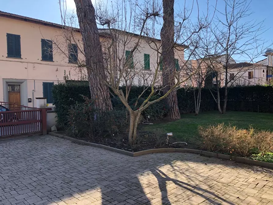 Immagine 43 di Villa in vendita  a Santa Croce Sull'arno
