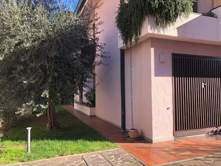 Immagine 41 di Villa in vendita  a Santa Croce Sull'arno